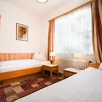 Gartenhotel Garni 2*