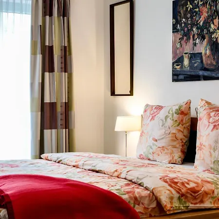 Gartenhotel Garni 인스브루크