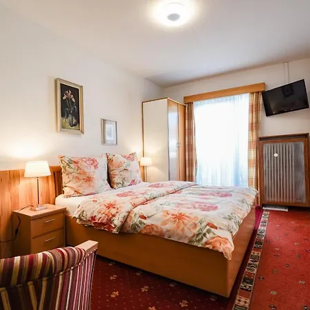 Gartenhotel Garni 호텔 2*