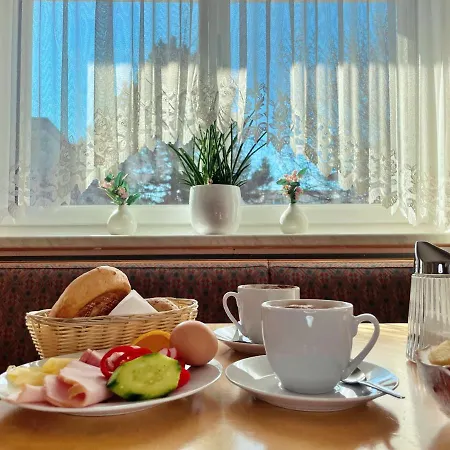 Hotel Gartenhotel Garni 2*