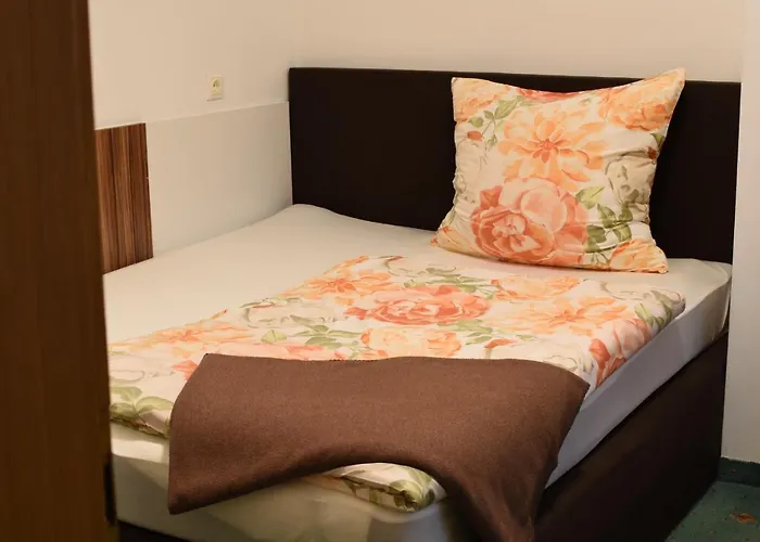 Готель Gartenhotel Garni 2*