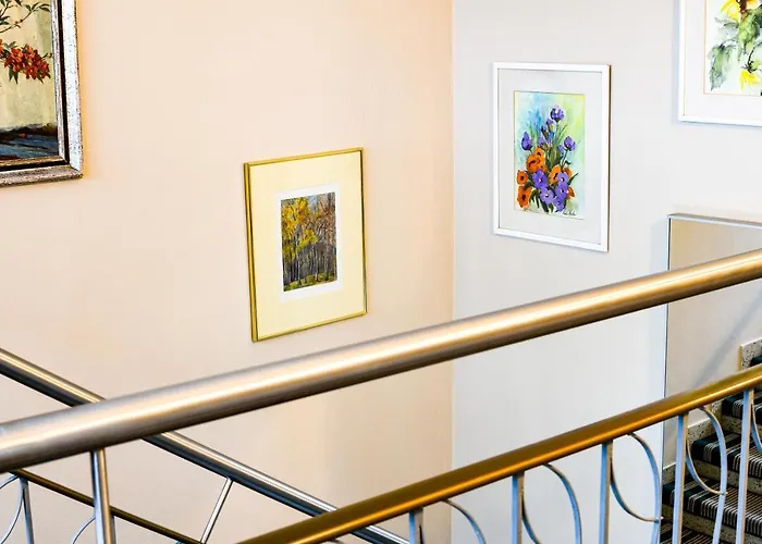 Ξενοδοχείο Gartenhotel Garni 2*