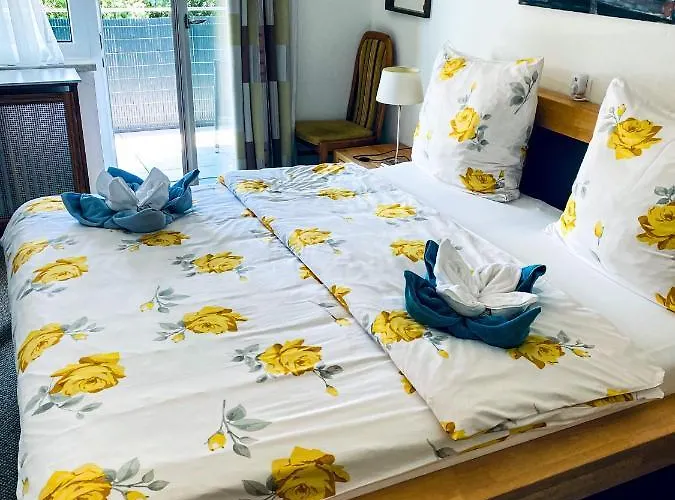 Gartenhotel Garni Hotel 2*