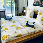 Gartenhotel Garni Hotel 2*